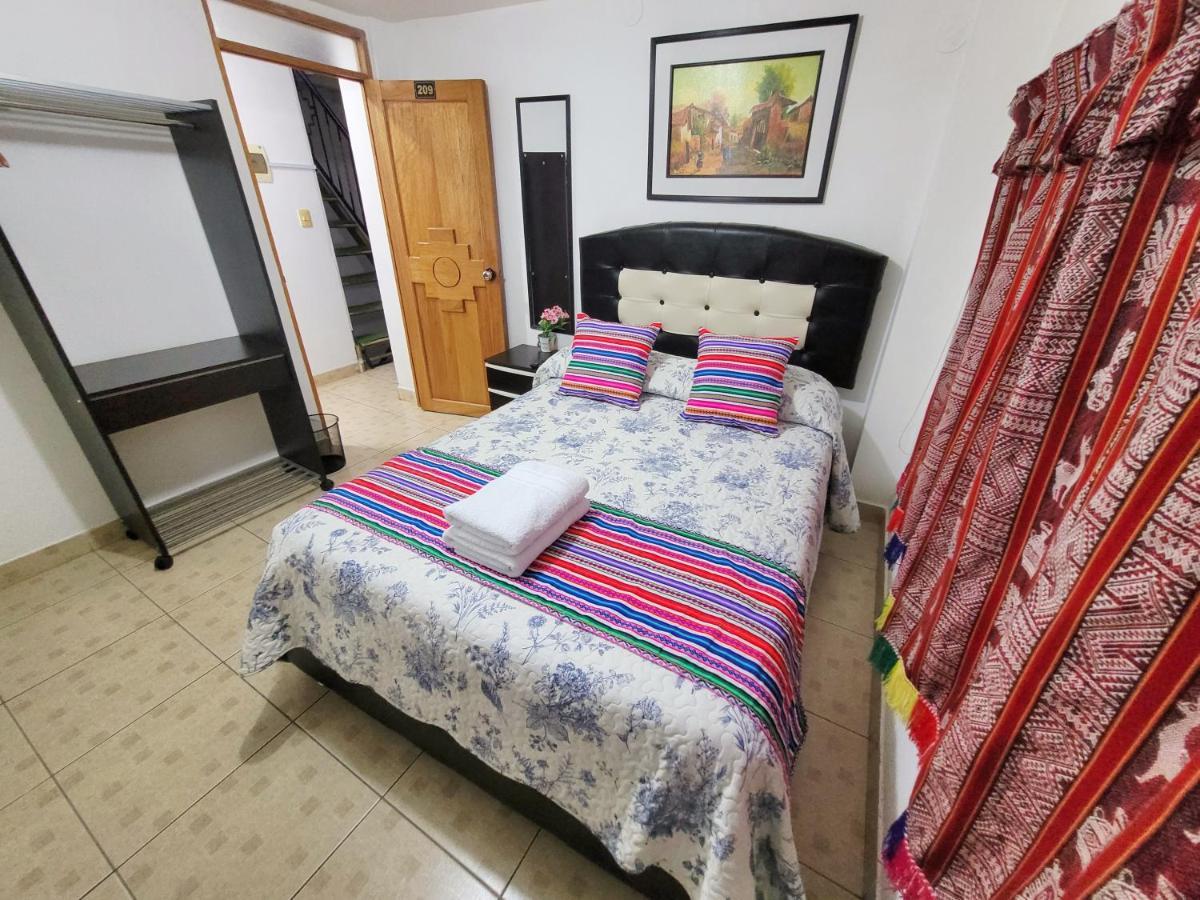 Hostal El Viajero En Ollantaytambo Eksteriør billede