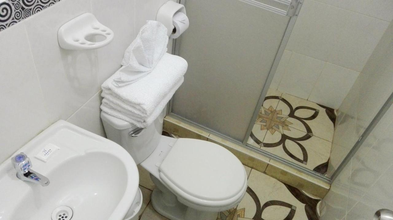 Hostal El Viajero En Ollantaytambo Eksteriør billede